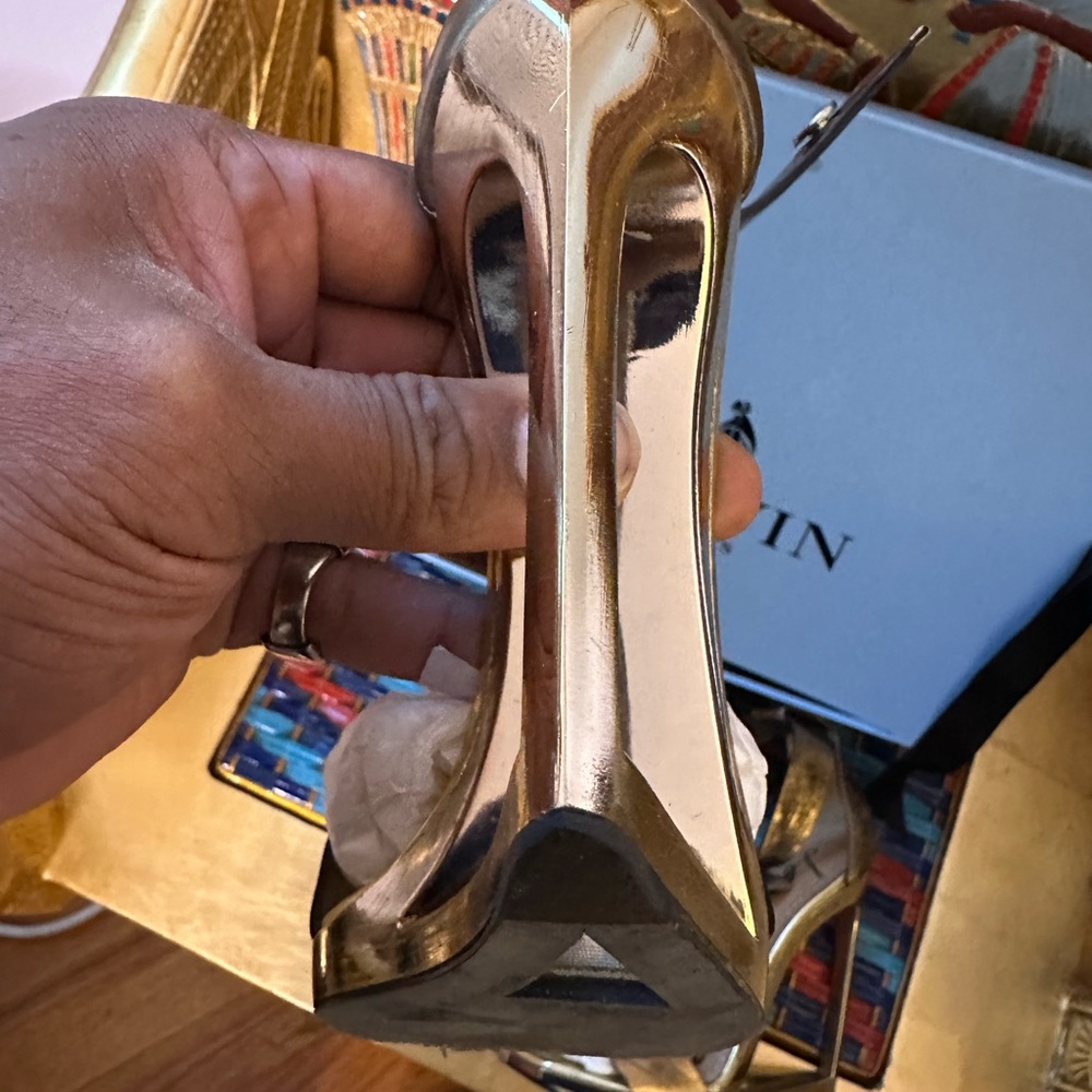 Gold Lanvin Heels 37 - Picture 2 of 7